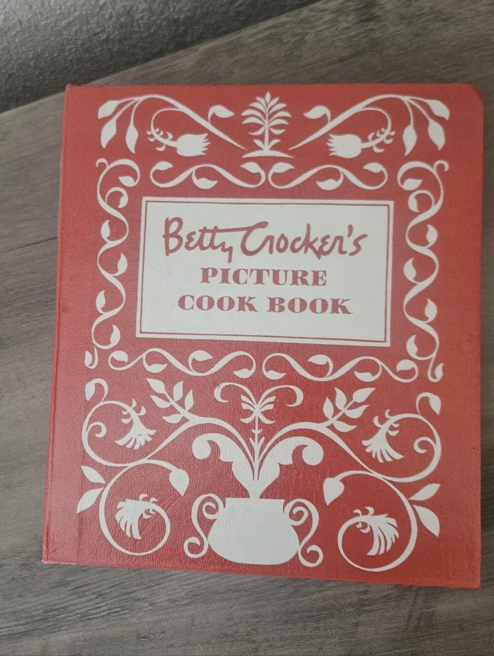 Betty Crocker's Cookbook VTG